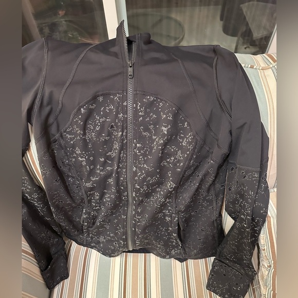 Lululemon Define Jacket *Speckle Shine
Black / Black SPECIAL EDITION - Picture 7 of 10